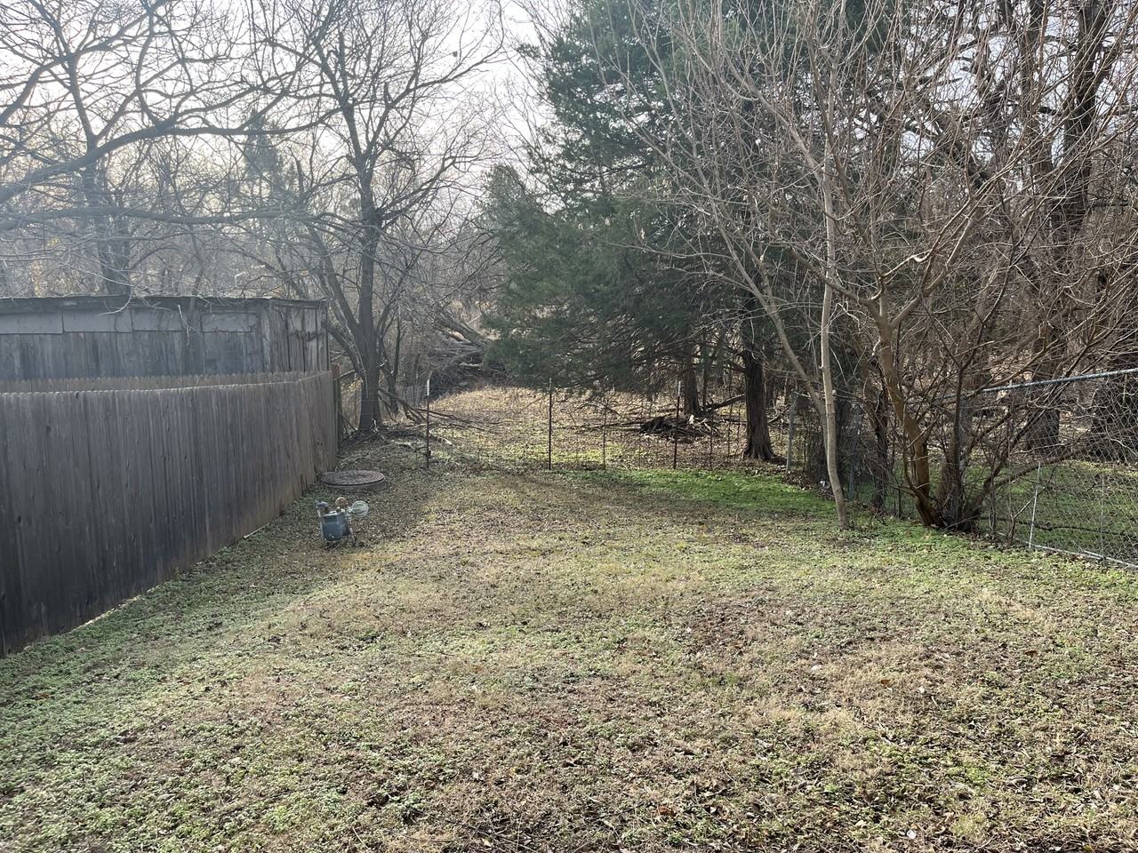 8910 Oak Valley Dr #1 - Photo 5 of 6