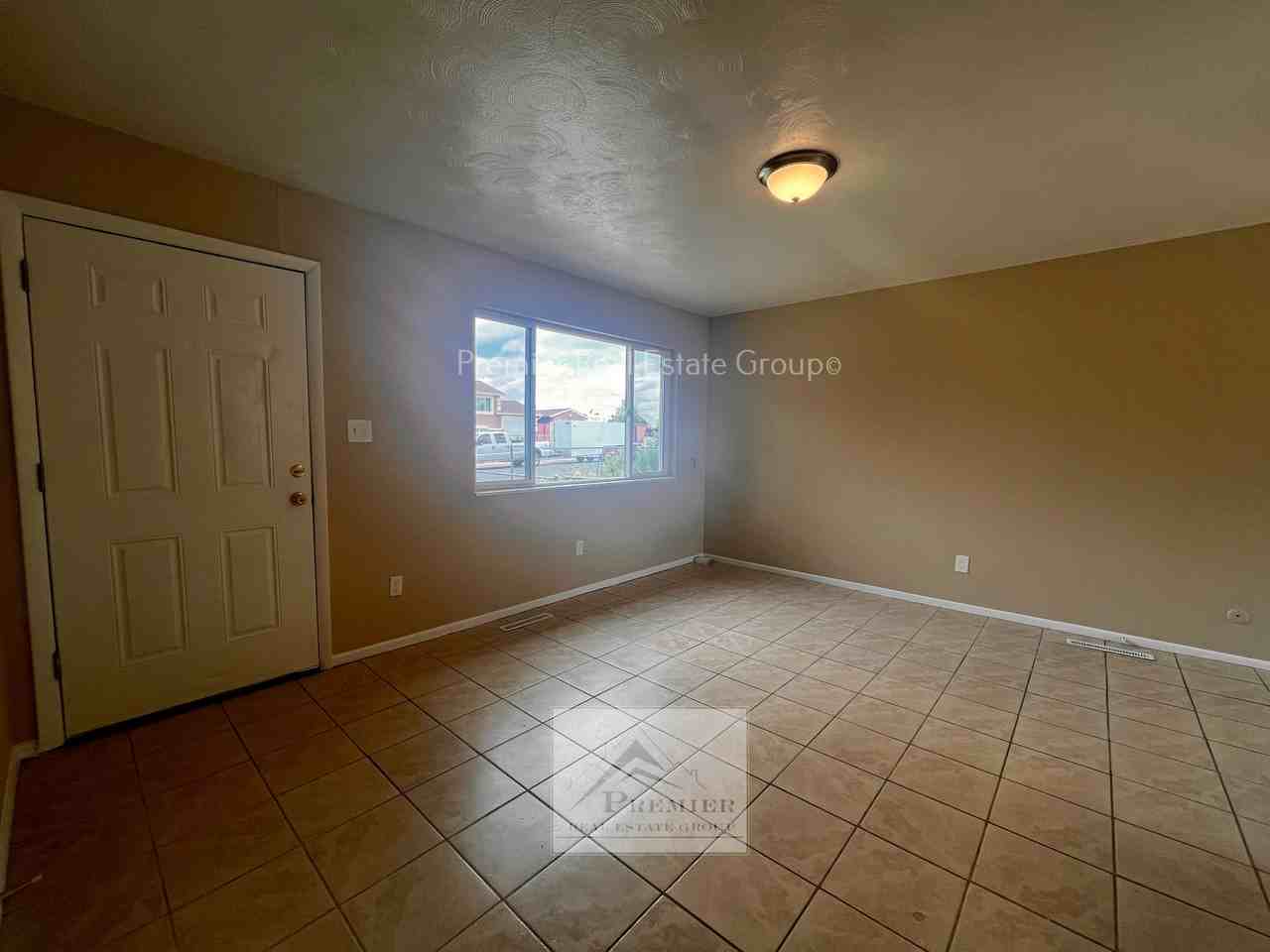 3685 Darkwood Pl #1 - Photo 3 of 17