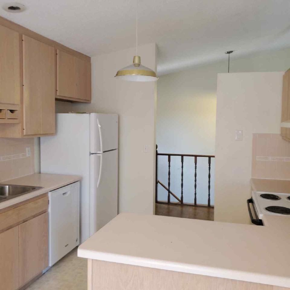 1319 Glen Haven Dr #1 - Photo 6 of 19