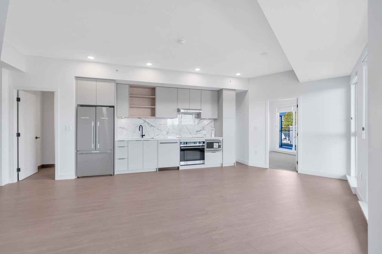 422 East 3rd Street #660 - Photo 3 of 35