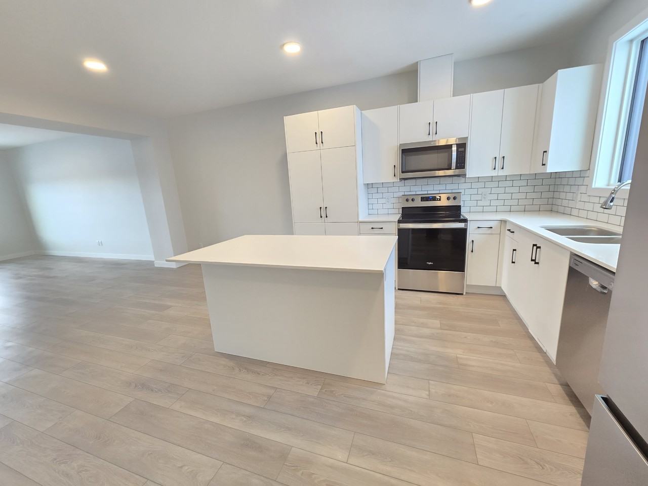 8111 Lois Argue Rd - Photo 6 of 28