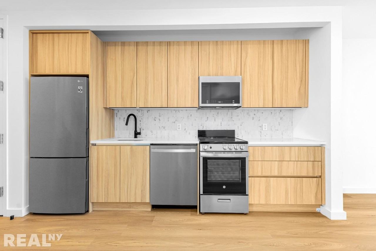 Pacific St #722 - Photo 2 of 9