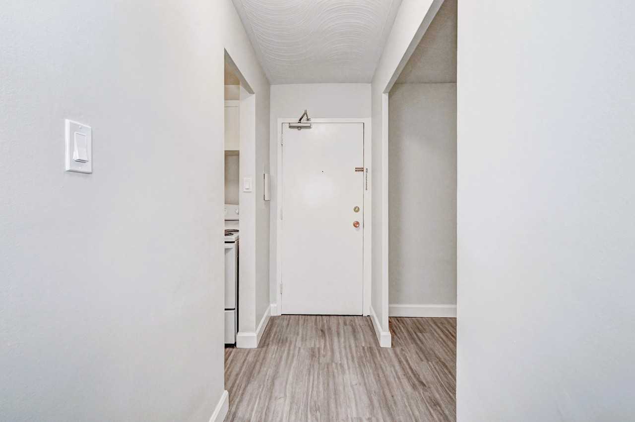 26 Willow Road Apartments - Photo 6 of 26