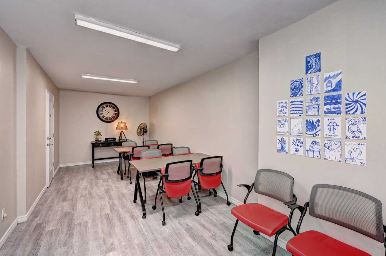 Waterloo Avenue Apartments - Photo 6 of 24