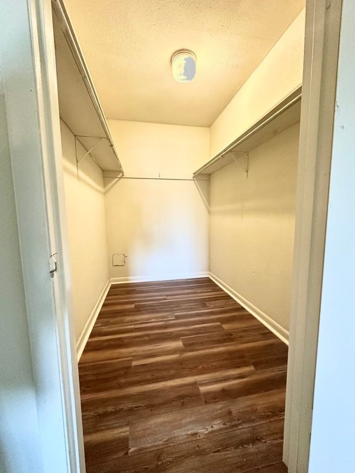 University Pointe Apartments - Photo 7 of 20