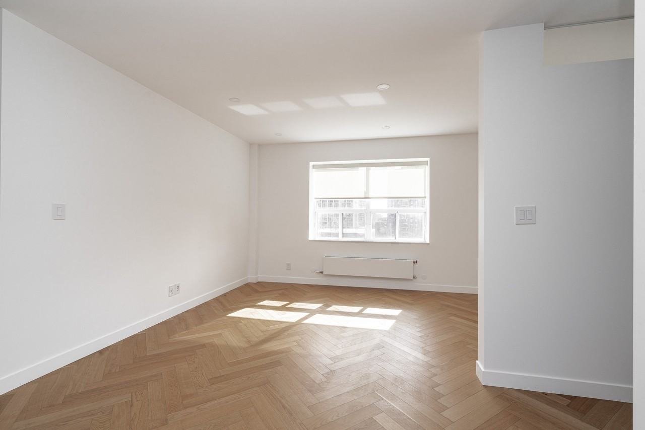 110 Wellesley Street East - Photo 3 of 49