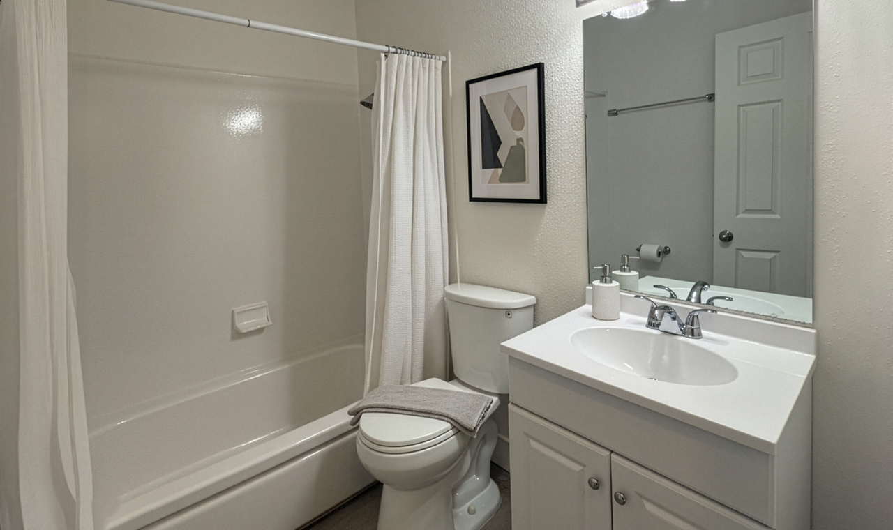 Las Palmas Apartments - Photo 3 of 10