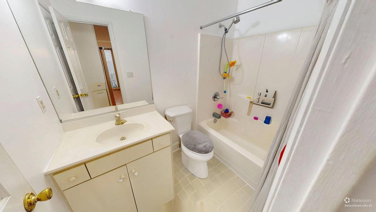 700 W First St #J1 - Photo 7 of 15