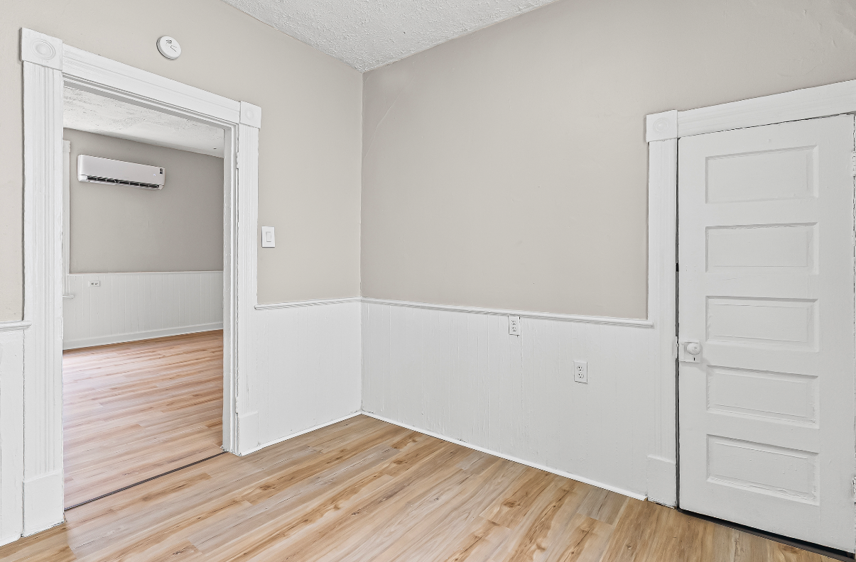 2228 Tulip St #B - Photo 5 of 16