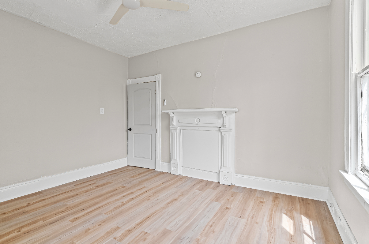 2228 Tulip St #B - Photo 6 of 16