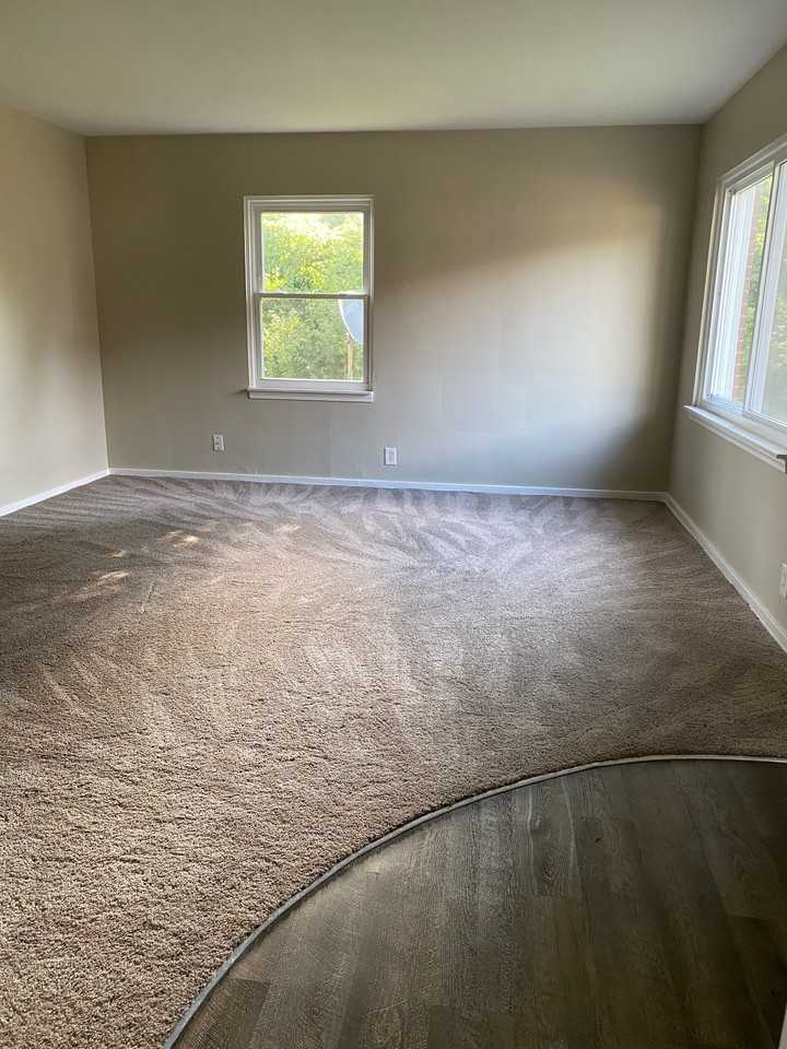 1024 Eastfield Rd #1024 - Photo 3 of 12