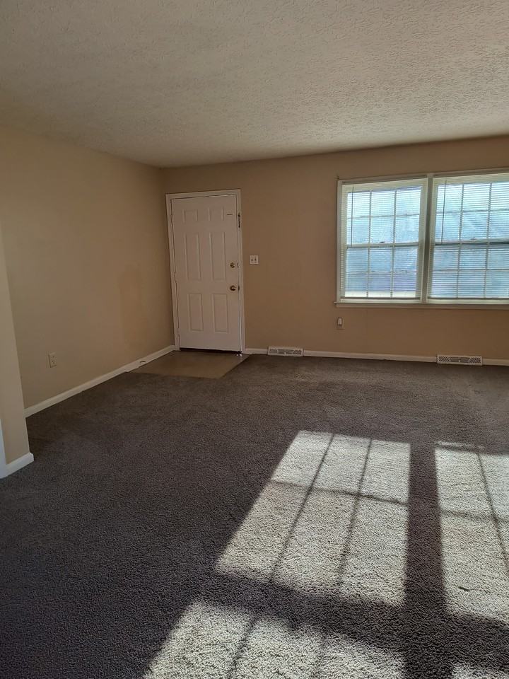 1311 Wards Ferry Rd #B - Photo 5 of 10