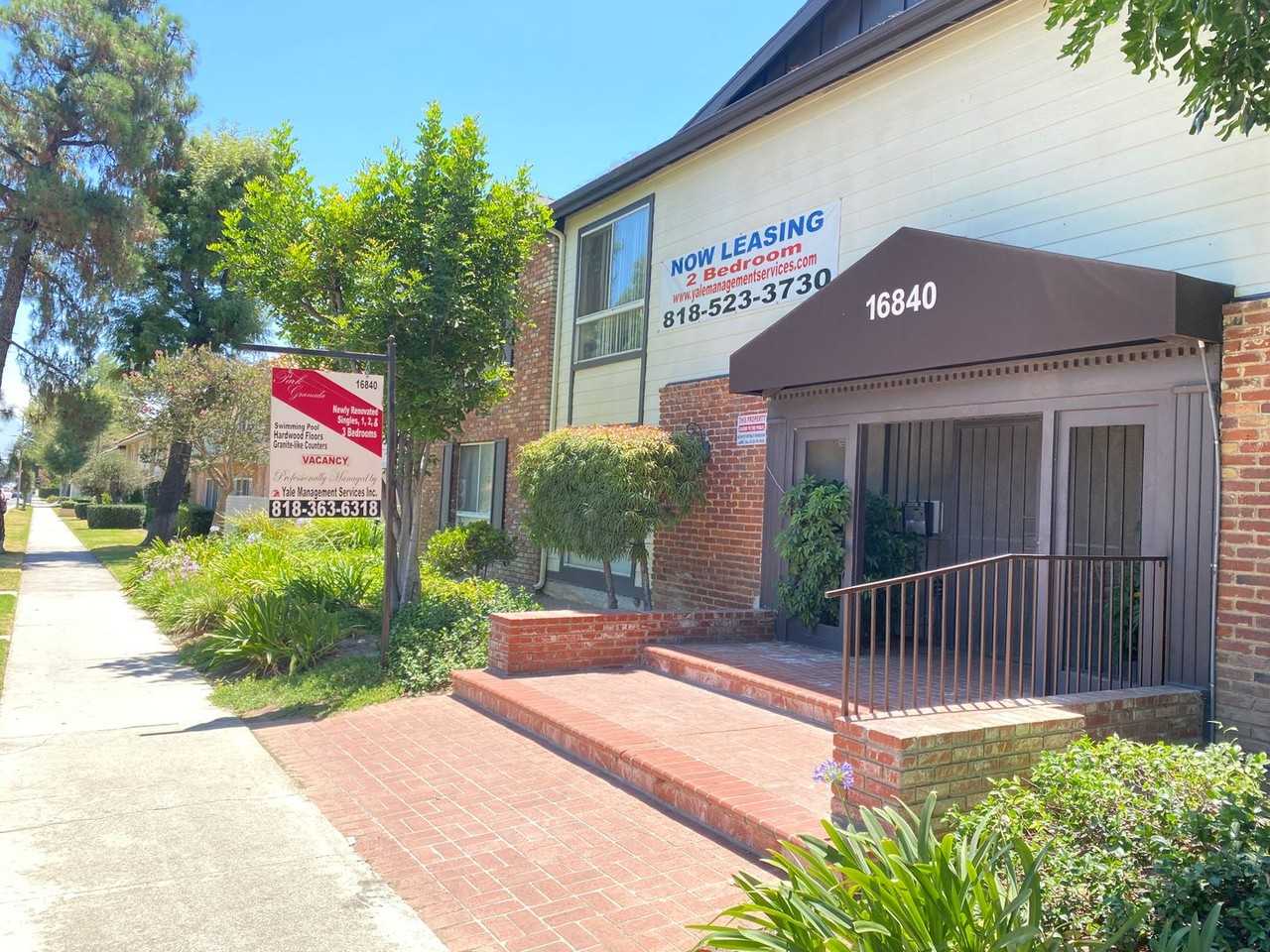 Park Granada Apartments - Photo 2 of 31