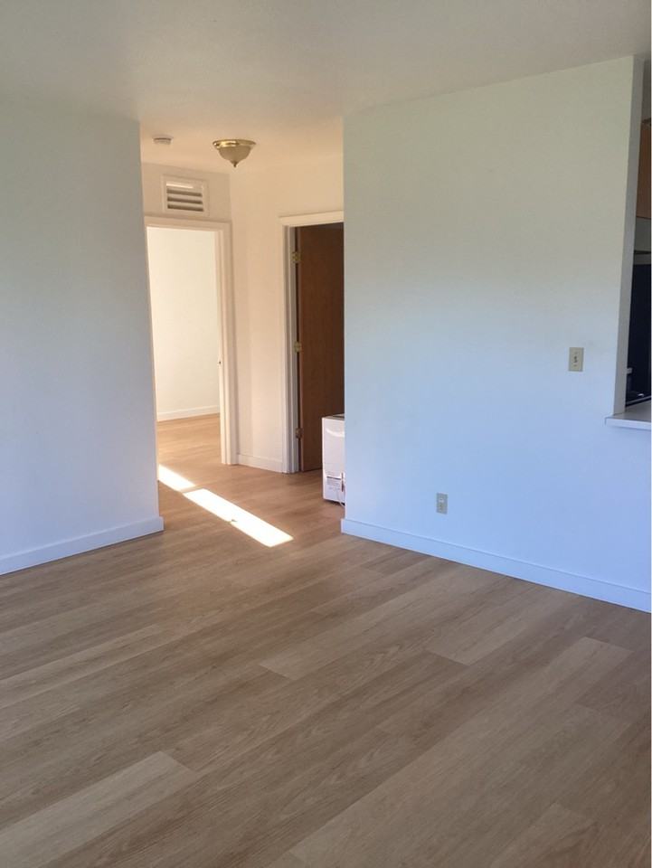 1042 Sw Elizabeth St #1 - Photo 4 of 14