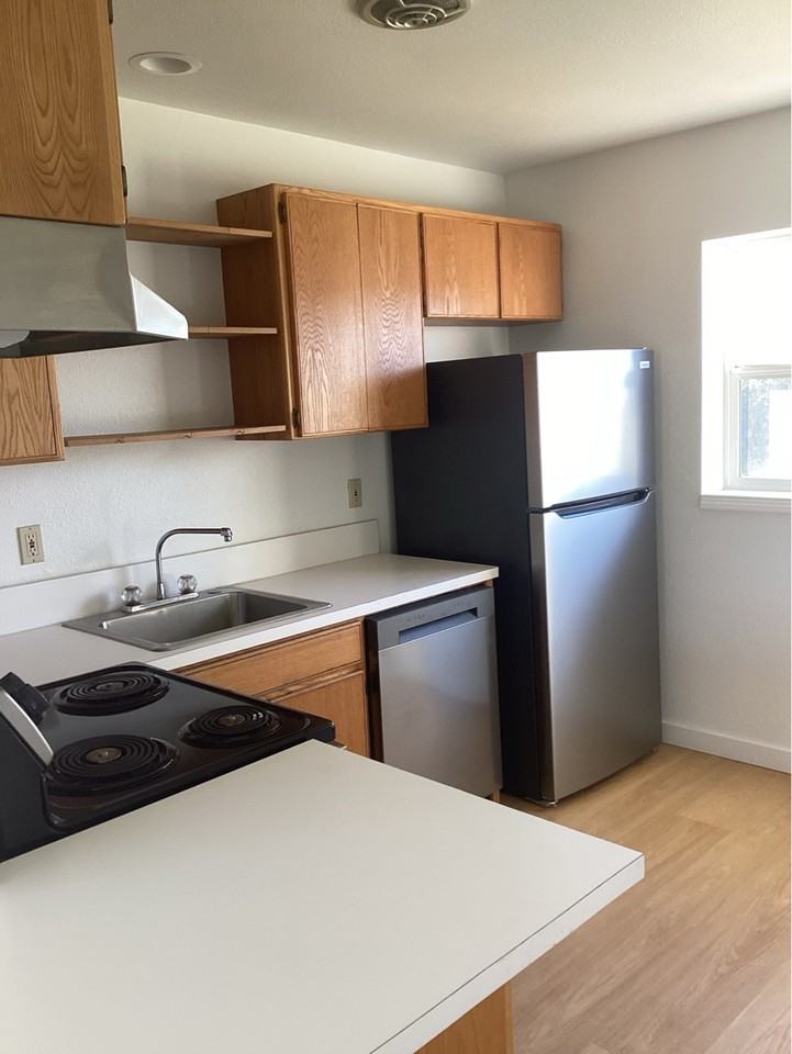 1042 Sw Elizabeth St #1 - Photo 6 of 14