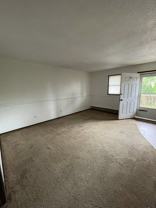 3114 East Pike - Q #Q - Photo 1 of 1