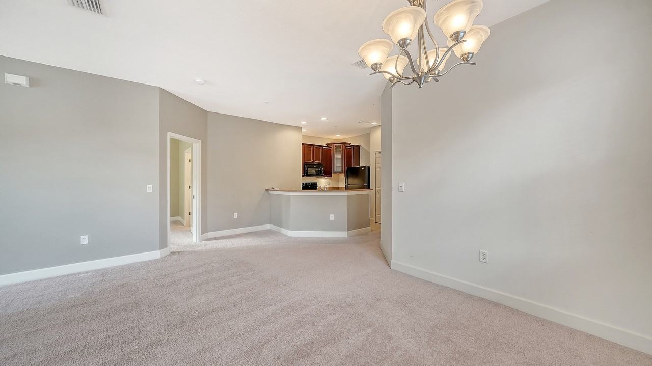 3671 Parkridge Cir #1 - Photo 3 of 28