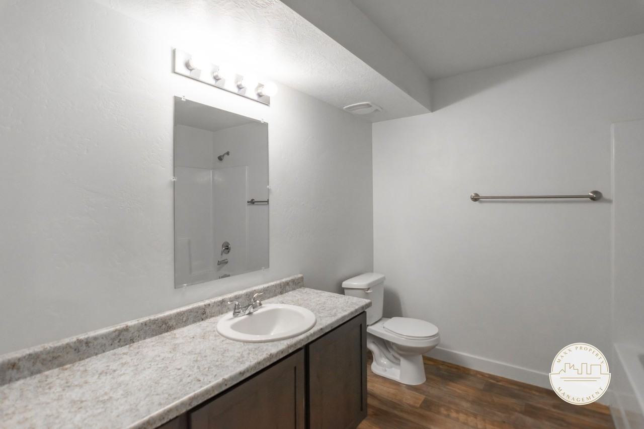 Gorgeous 3 - Photo 6 of 50