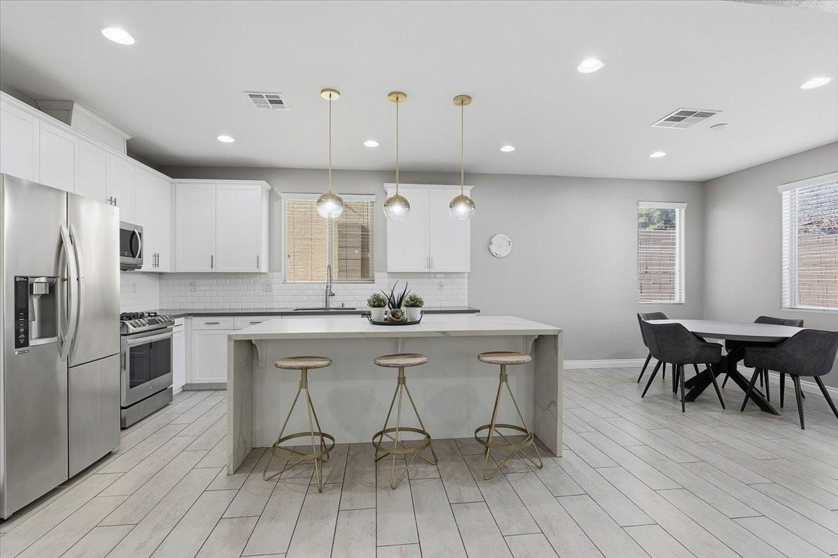 9362 Noble Sage Ave #1 - Photo 4 of 20