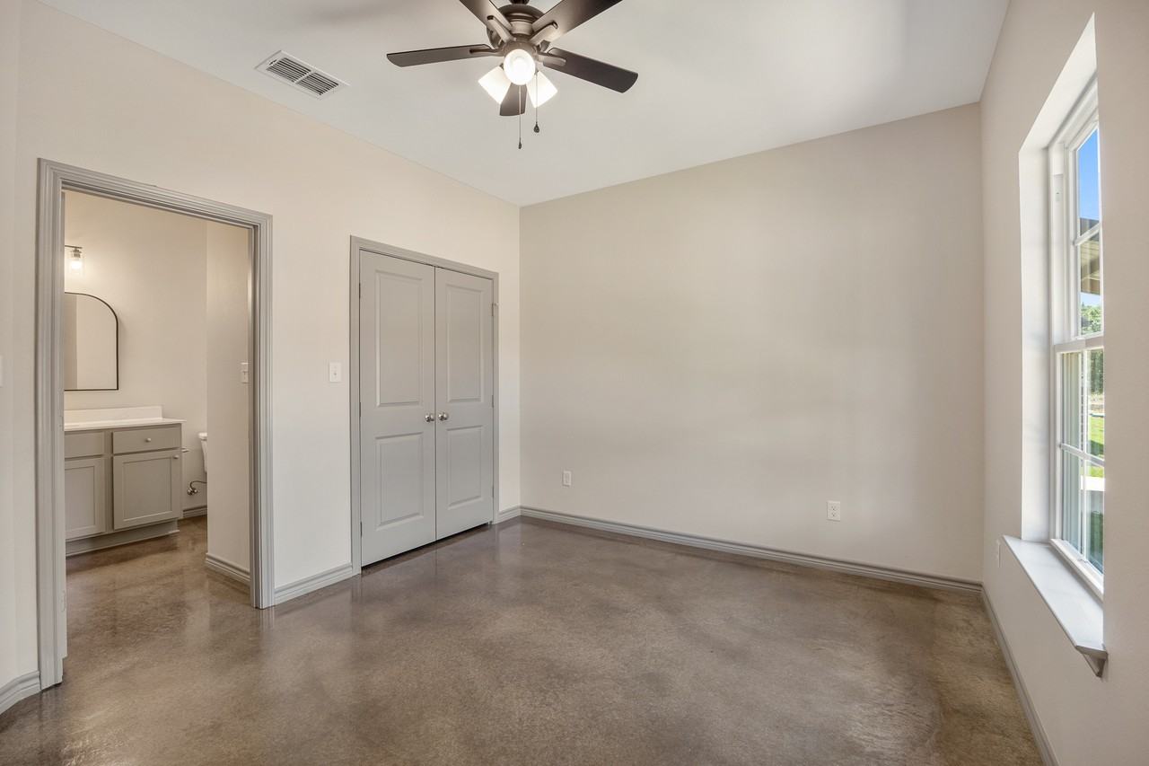 10407 County Road 2180 - 1 #1 - Photo 6 of 7