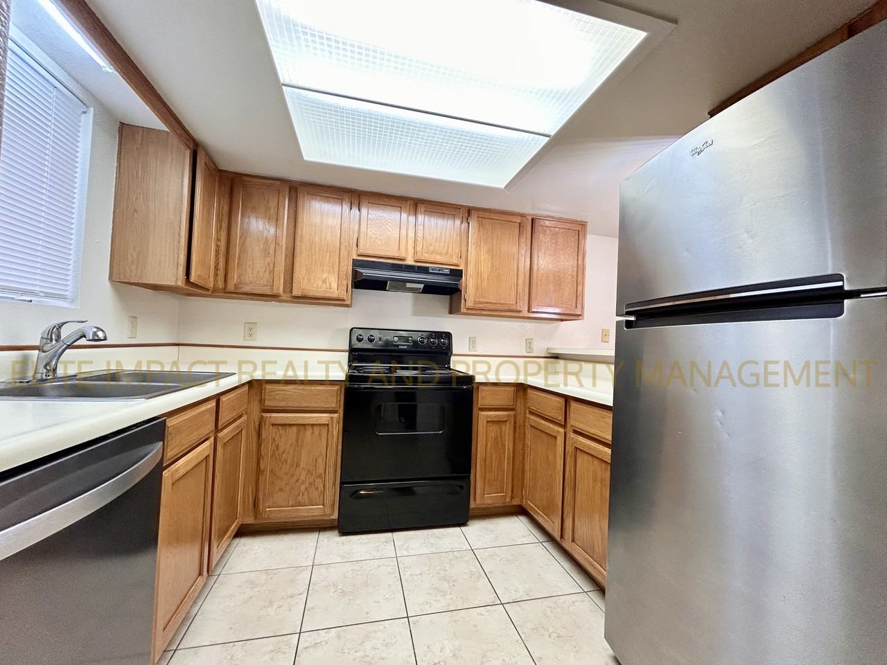 1817 E Lester St #2 - Photo 5 of 19