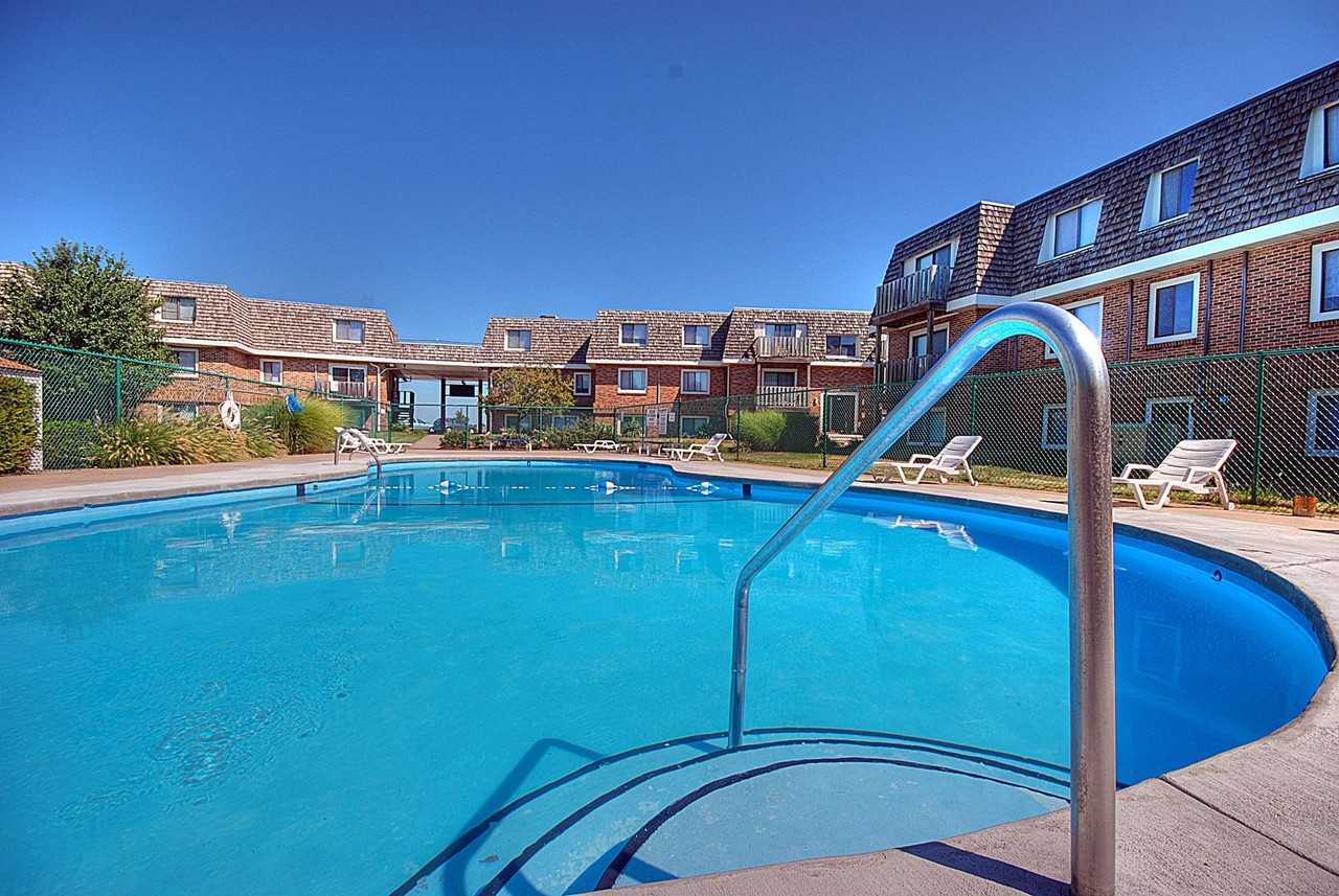 Superior Place Apartments - Photo 3 of 50