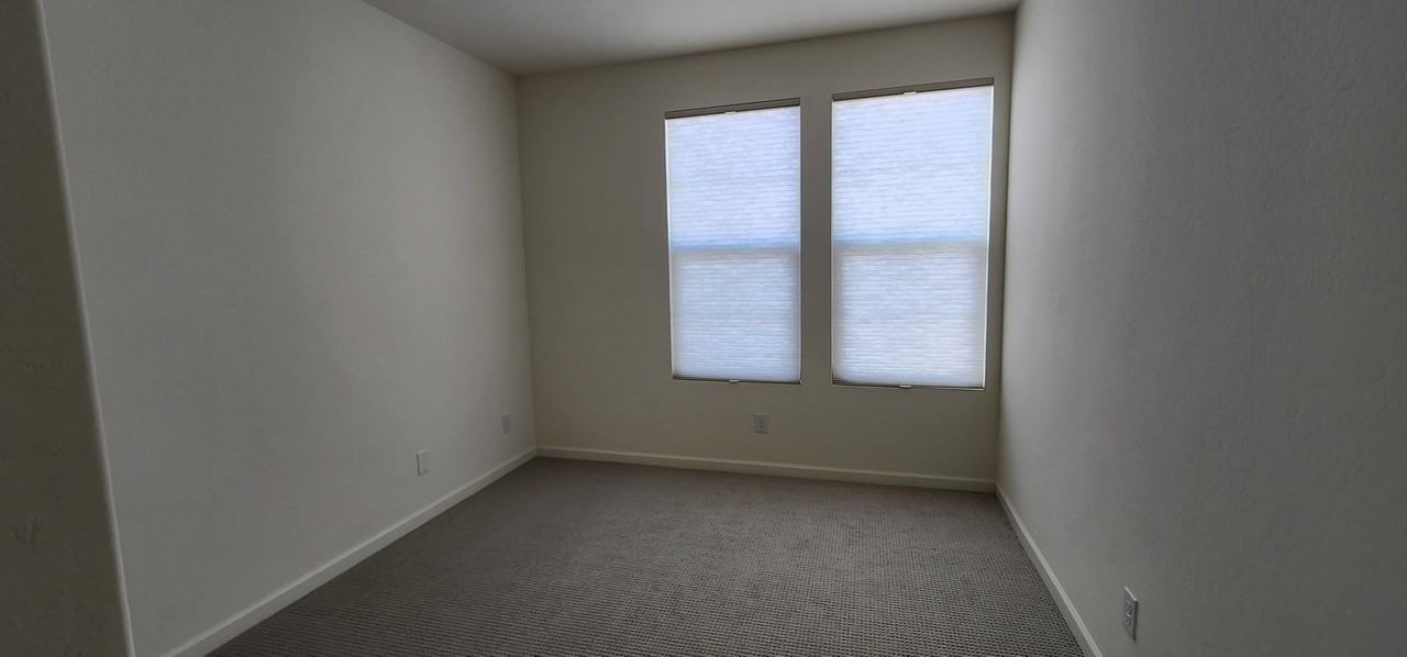 3185 Blue Agave Ln #1 - Photo 4 of 29