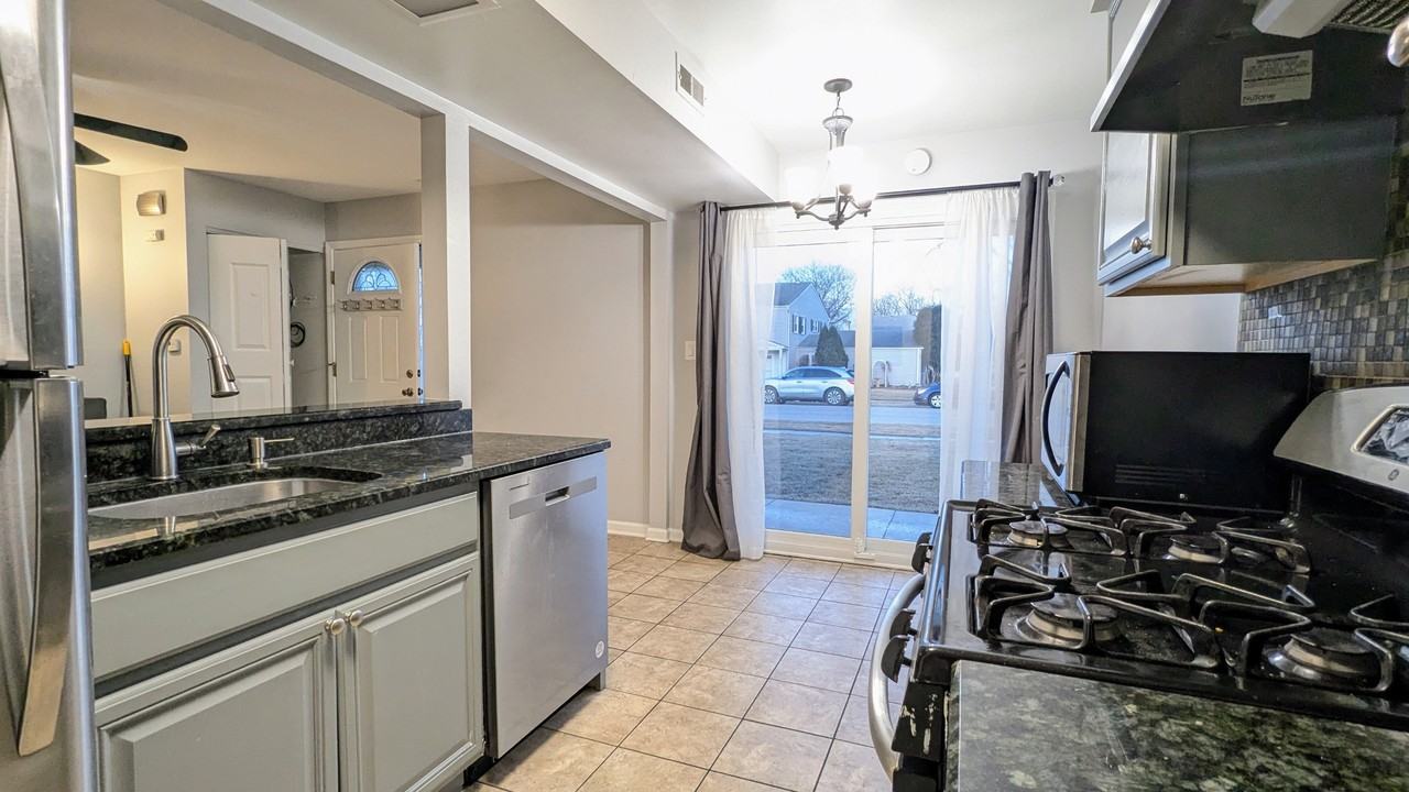 334 Marcia Ct #1 - Photo 6 of 23