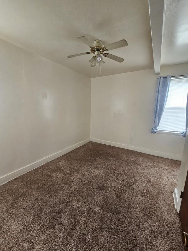 341 Martin Ave #4 - Photo 5 of 7