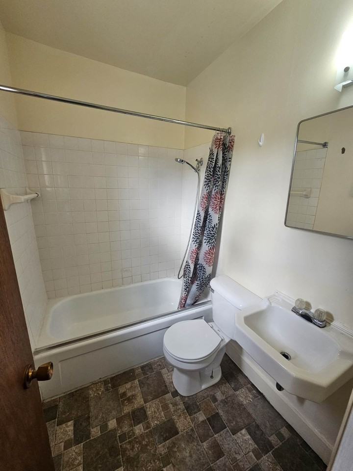 341 Martin Ave #4 - Photo 7 of 7