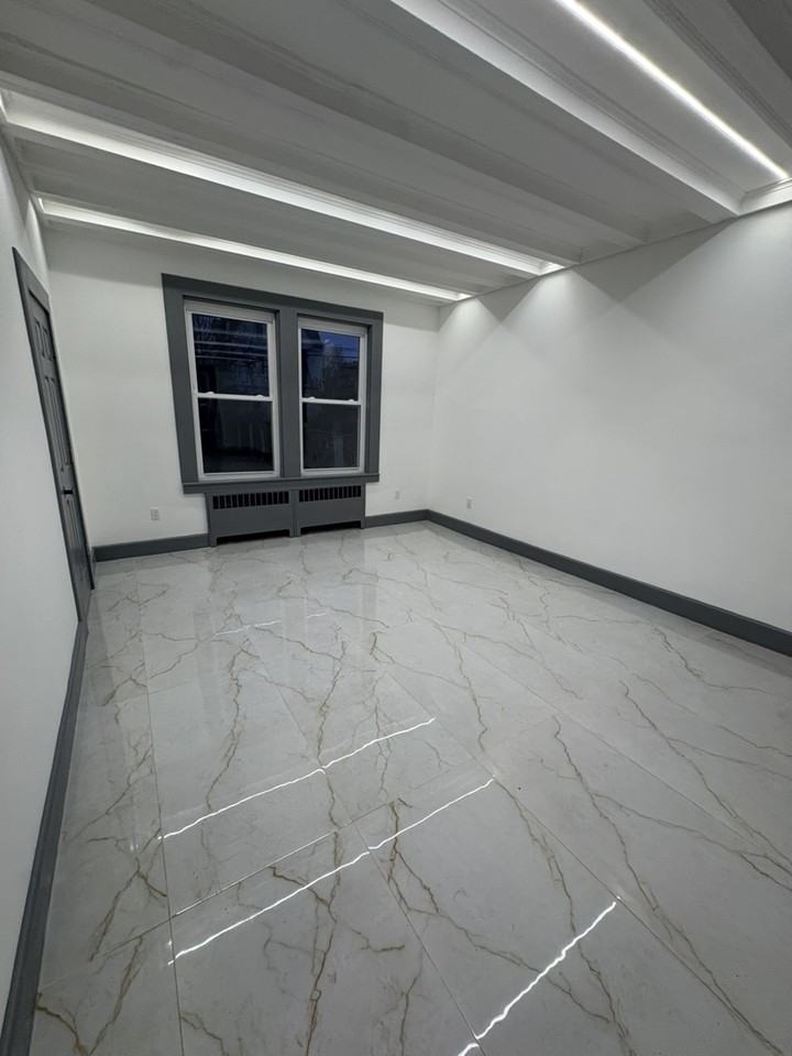 41 Girard Pl - Photo 6 of 19