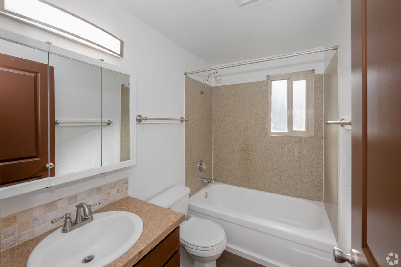 Park Terrace - Photo 2 of 13