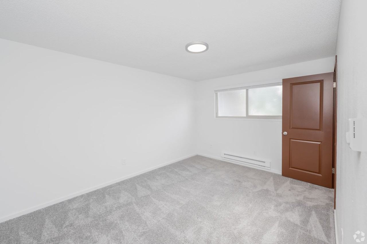 Park Terrace - Photo 3 of 13