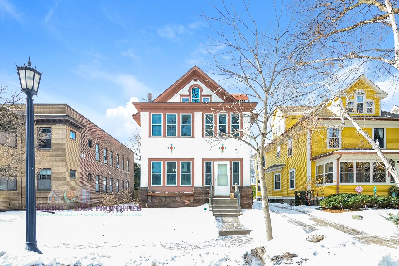 2104 Emerson Ave S #1