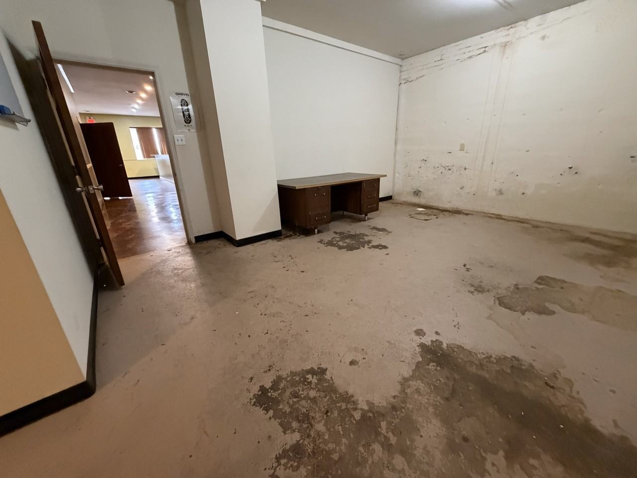 312 9th St #1 - Photo 7 of 10