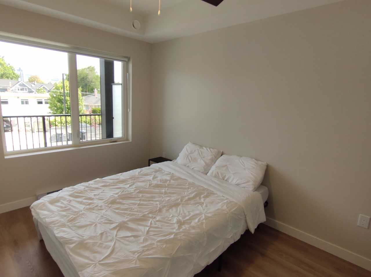 416 Royal Ave Null #204 - Photo 5 of 10