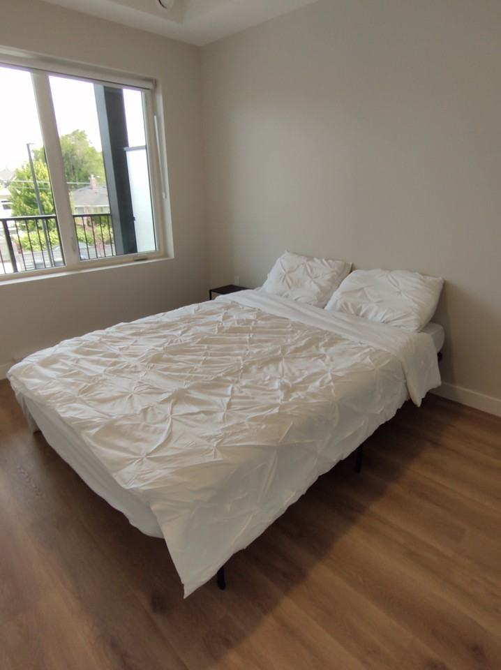 416 Royal Ave Null #204 - Photo 6 of 10