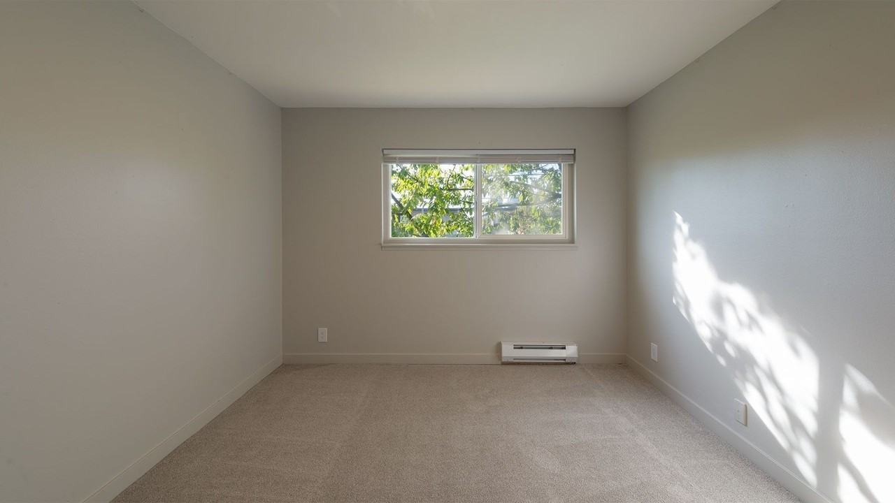 Sylvan Court - Photo 4 of 29