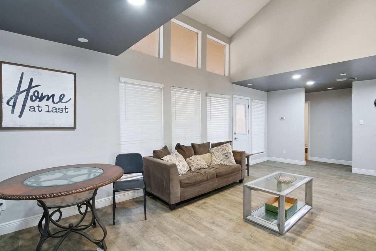 The Pines at Autumn Woods - Photo 2 of 50