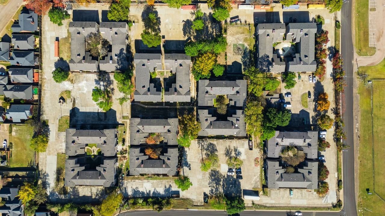 The Pines at Autumn Woods - Photo 6 of 50