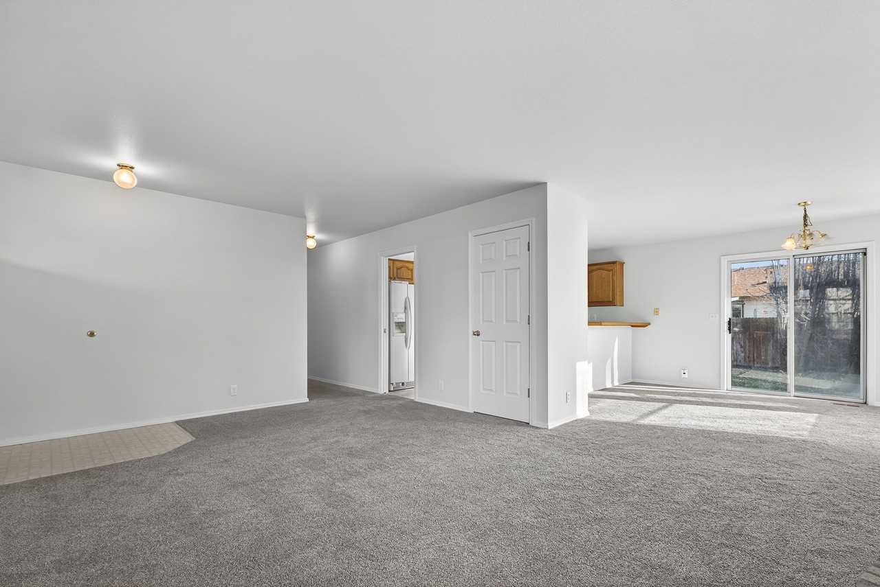 2074 N Siesta Ave #1 - Photo 7 of 30