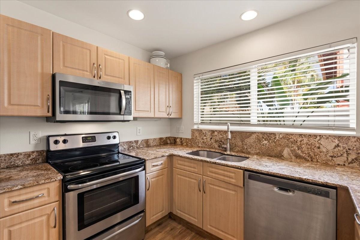 21 Henohea Pl - Photo 5 of 11