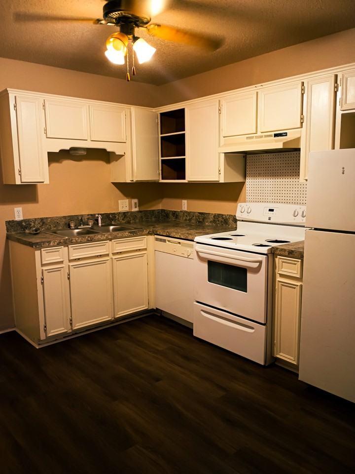 4311 Shawn Dr Apt A #A - Photo 2 of 12