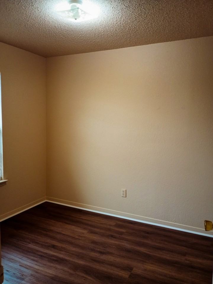 4311 Shawn Dr Apt A #A - Photo 5 of 12