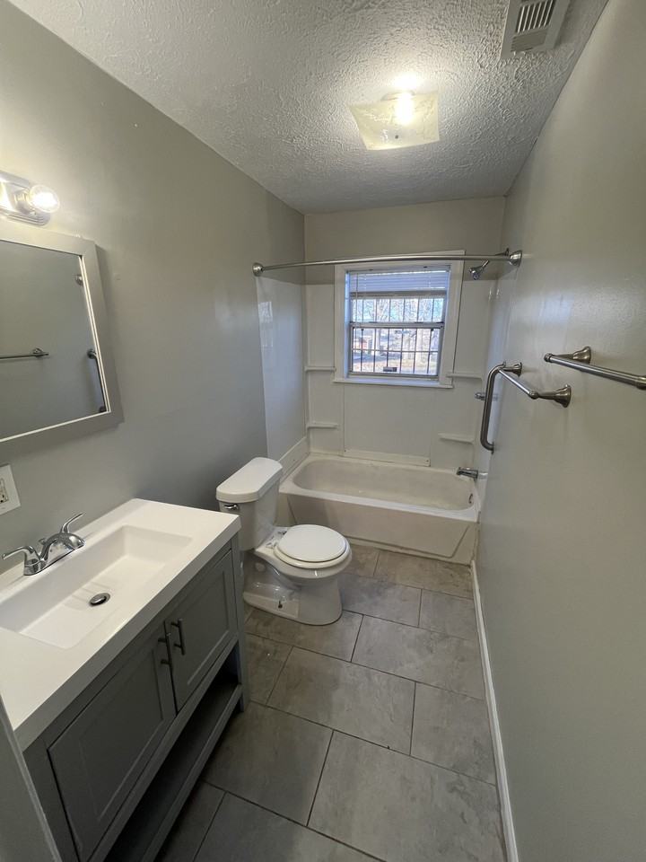 4201 Oakland Ave #1 - Photo 6 of 10