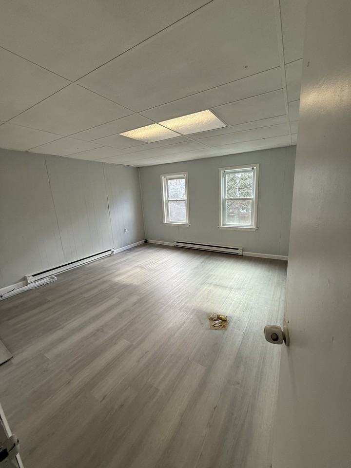 36 Mill St #2 - Photo 4 of 7