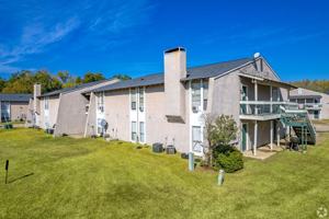 featured image of 9226 Greenwood Rd