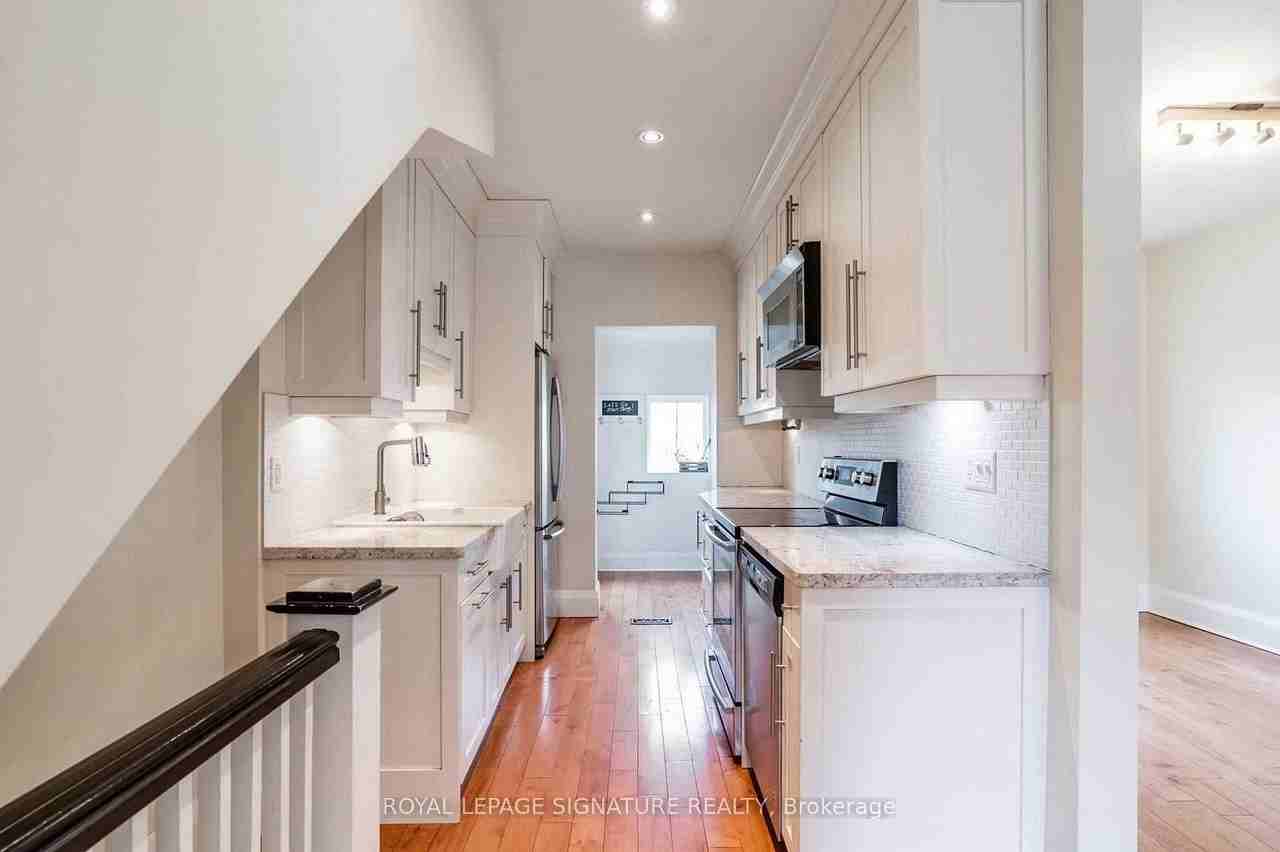 62 Kingsmount Park Road - Photo 3 of 14