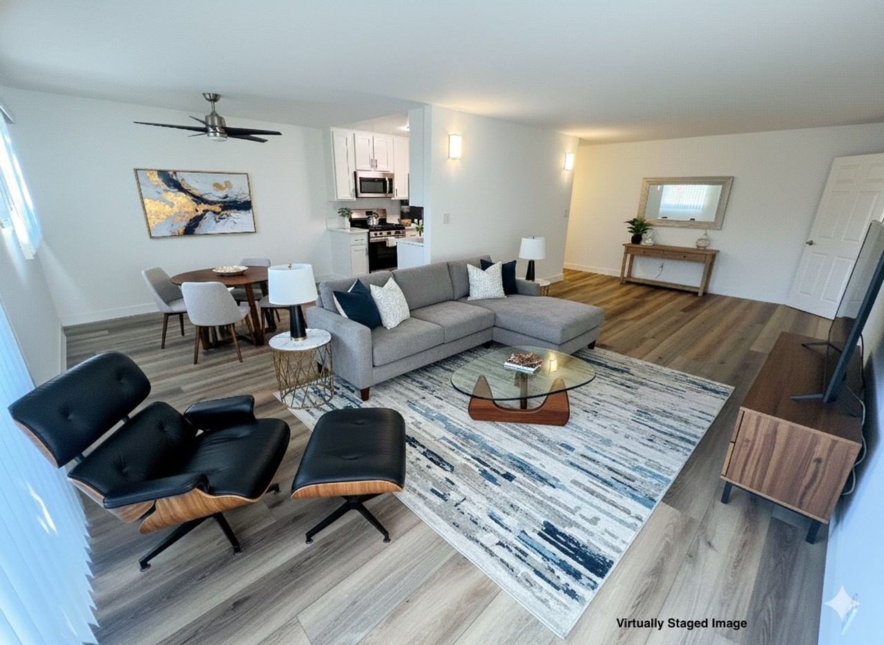 11018 Moorpark Apartments - Photo 3 of 12