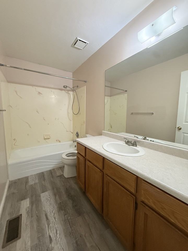 7266 S Wimbledon Ct #1 - Photo 7 of 16